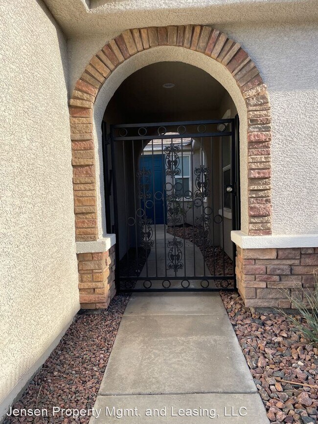 Building Photo - 2 br, 2 bath House - 1416 Oakmont Court