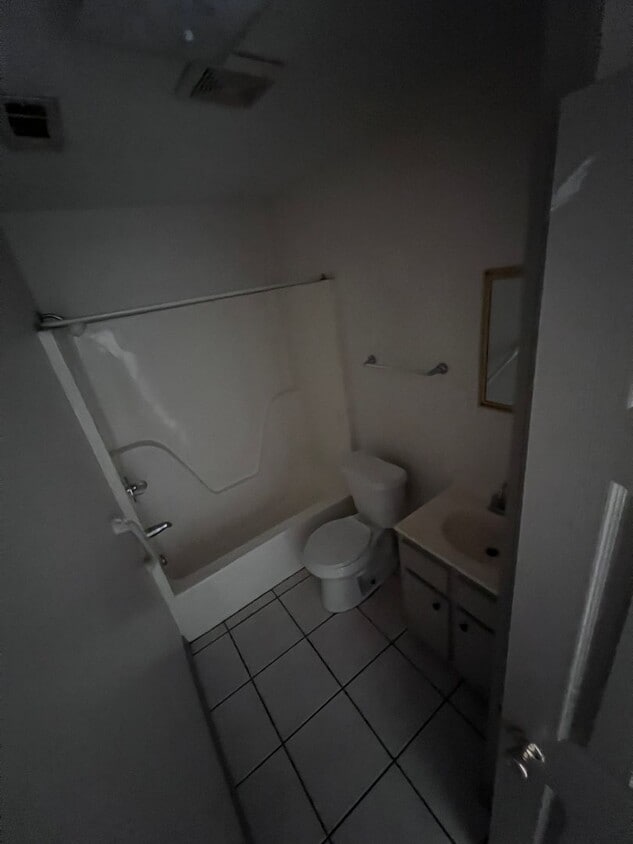 Building Photo - Monthly Paid Rent