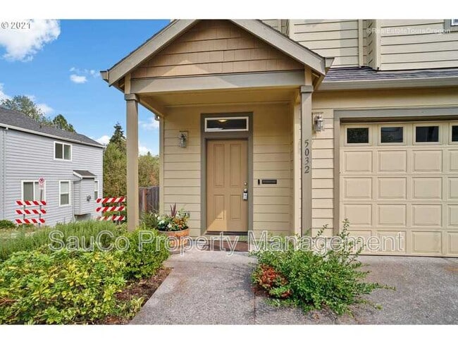 Building Photo - 5032 SW 207th Pl