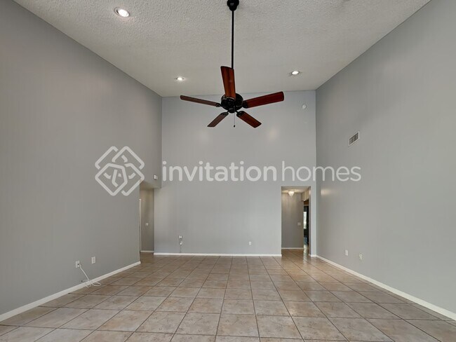 Building Photo - 2880 Eagle Ln