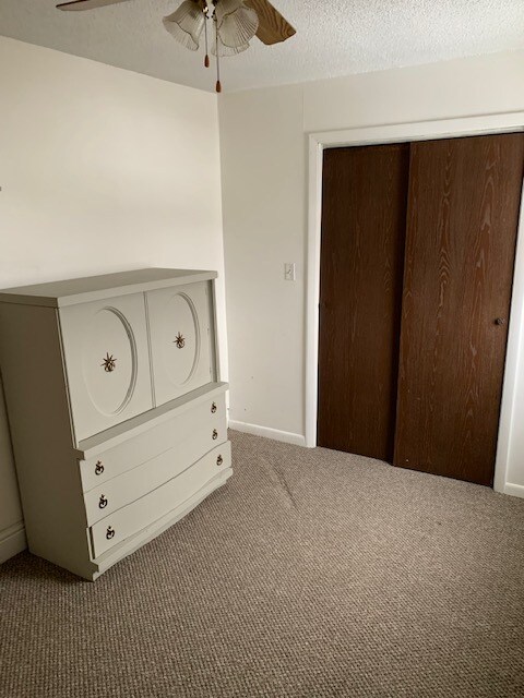 Smaller bedroom - 1010 7th St