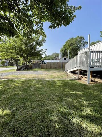 Building Photo - 132 Park Dr