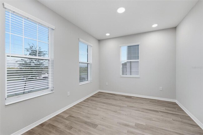 Foto del edificio - 12172 Plumpton Dr