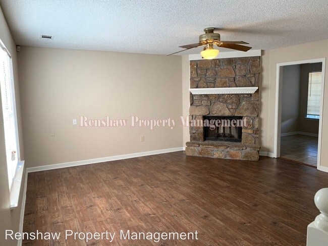 Building Photo - 4 br, 2.5 bath House - 4770 Greenside Rd