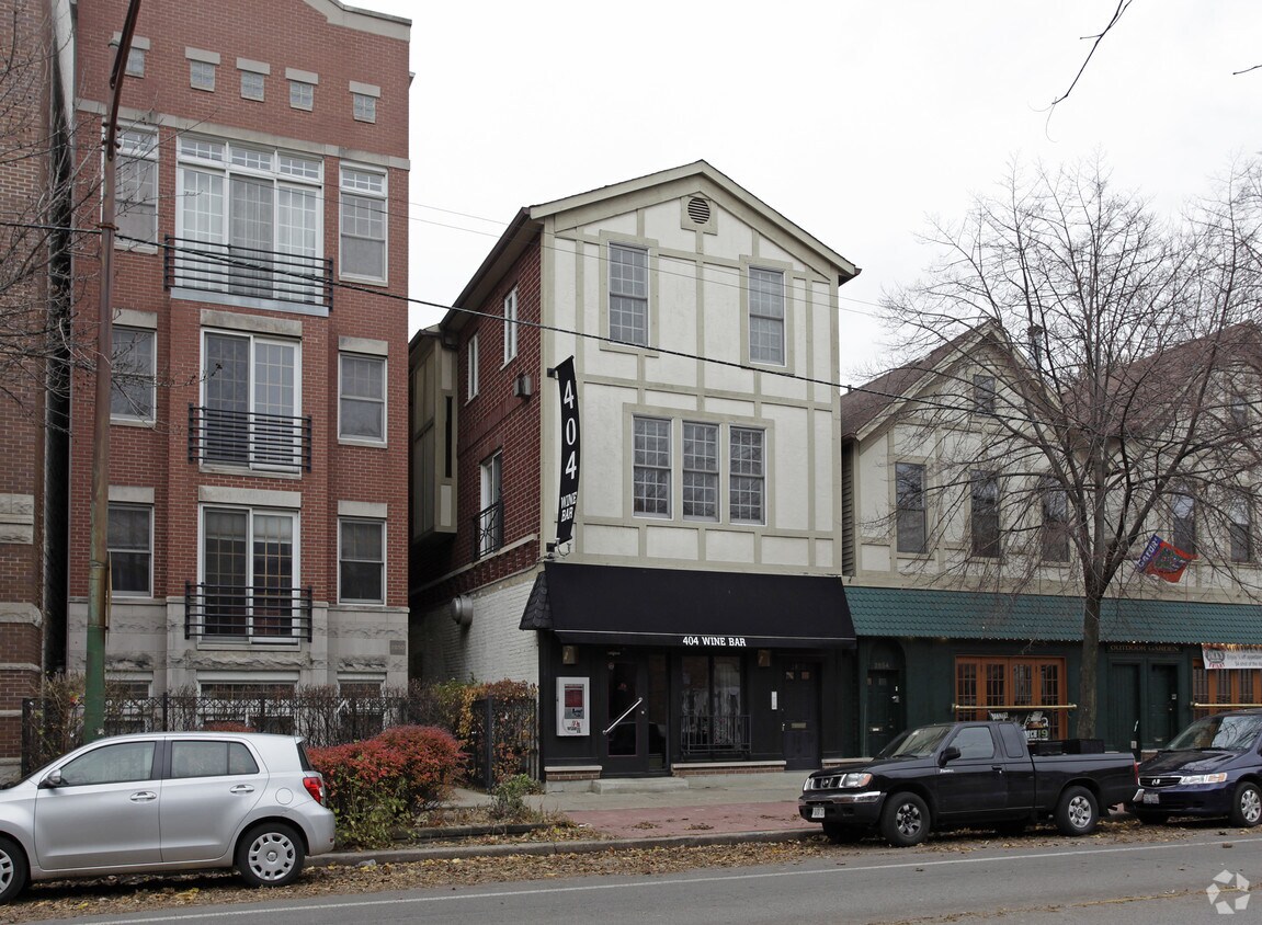 Across the Street View - 2852-2856 N Southport Ave