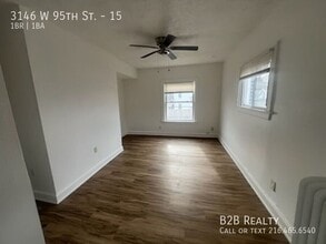 Building Photo - 3146 W 95th St