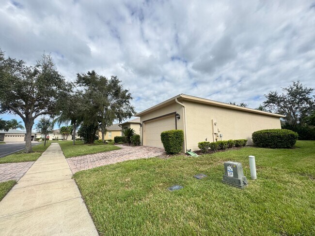 Foto del edificio - Resort-Style Solivita Home Ready For Move-in! [55+ Community]
