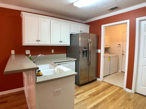 Building Photo - 1115 Carriage Dr