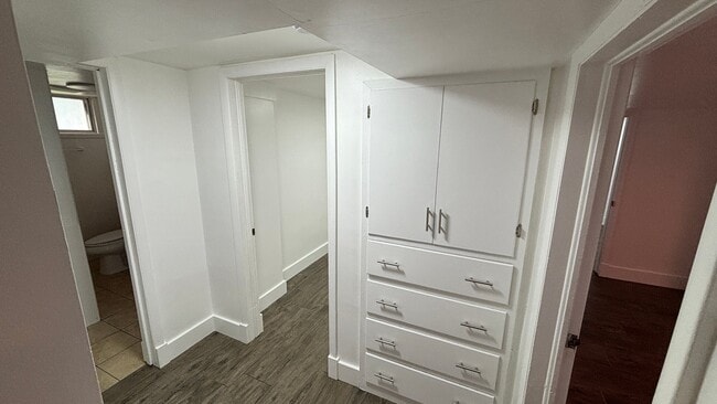 Building Photo - 528 E 400 N