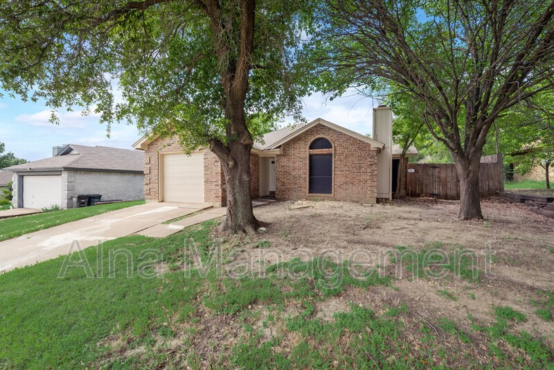 Foto principal - 6708 Roxanne Way