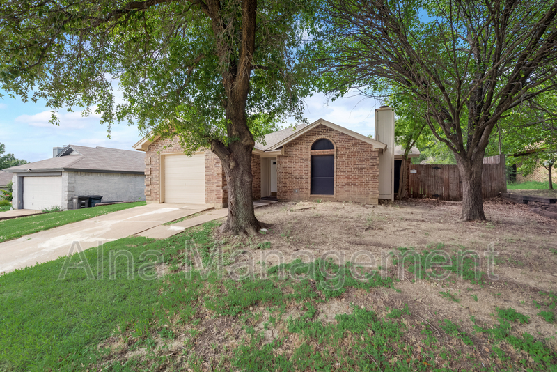 Primary Photo - 6708 Roxanne Way