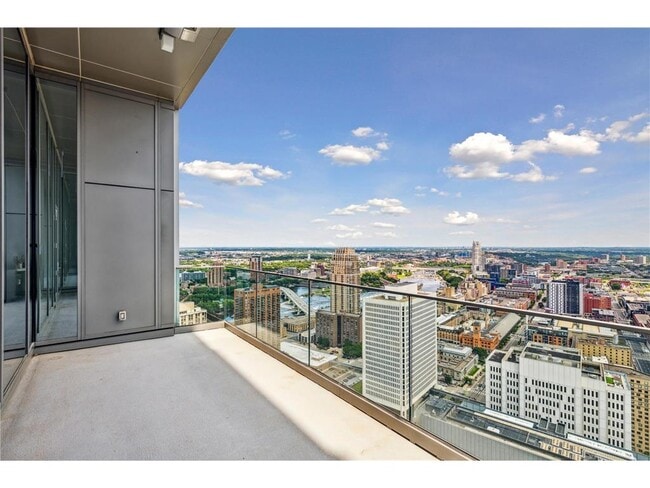 Building Photo - 255 Hennepin Ave