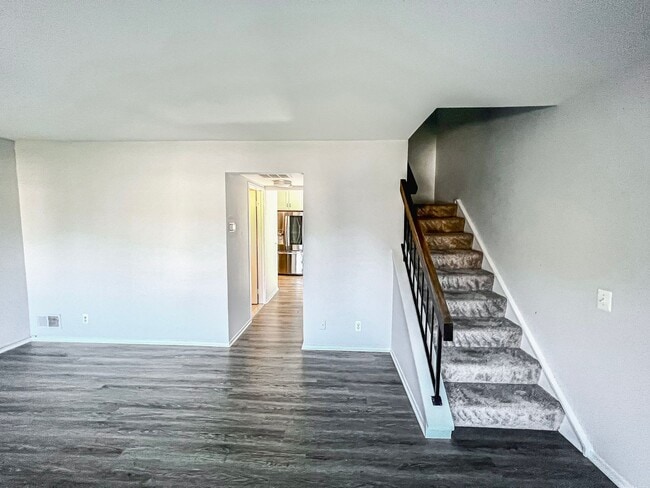 Foto del edificio - Recently Renovated Contemporary Apartment In Lovely Mosbys Landing