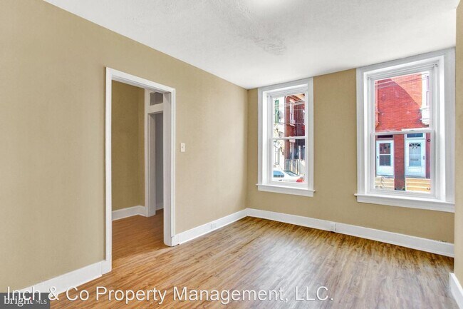 Building Photo - 5 br, 1 bath House - 32 West Maple Street