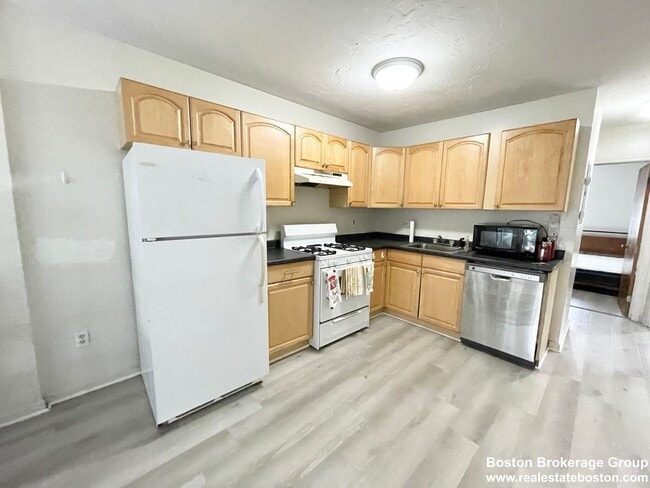 Foto del edificio - 84 Hammond St