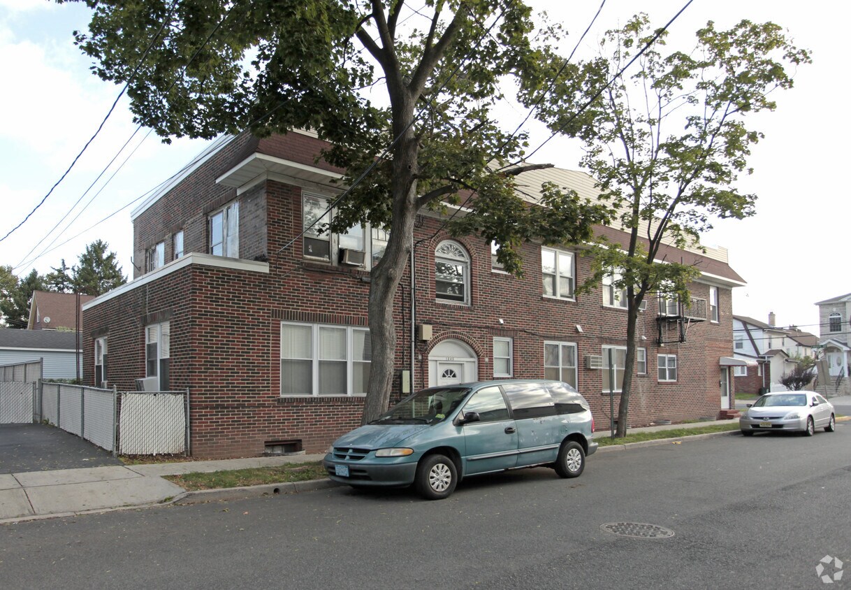 Foto del edificio - 1018 Cross Ave