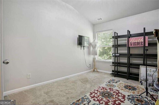 Building Photo - 402 Hardy Ives Ln
