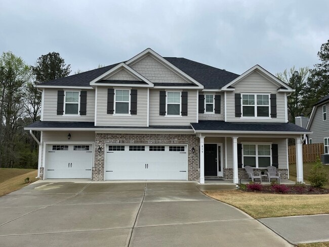 Building Photo - 819 Lost Grv Trl