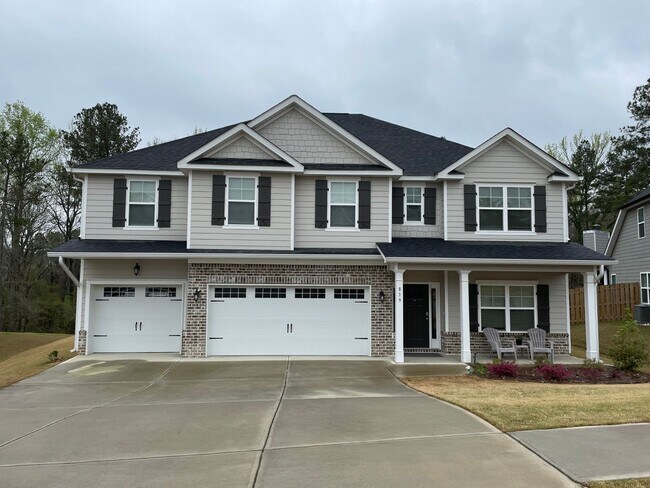 Foto del edificio - 819 Lost Grv Trl