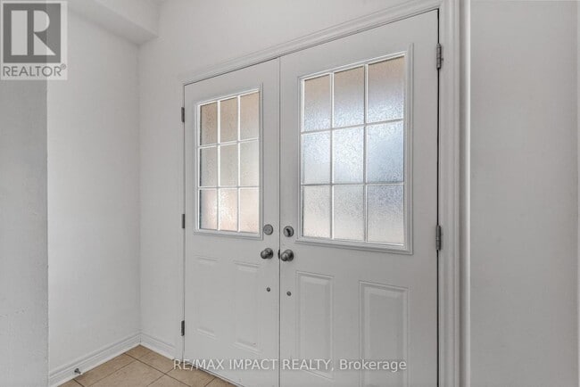 Building Photo - 626 KRAWCHUK CRESCENT