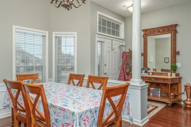 Building Photo - 9211 Hanston Pl