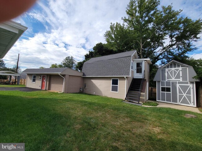 Foto del edificio - 9141 Old Scaggsville Rd