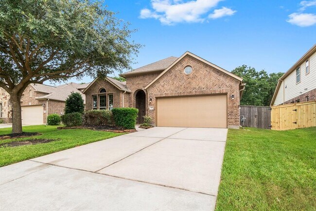 Foto del edificio - 3534 Woods Estates Dr