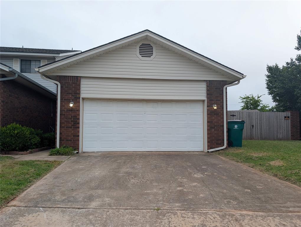 Foto principal - 12925 Carrie Ct