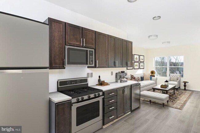 Foto del edificio - 4909 Hamilton Ave