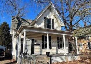 Building Photo - 109 S Walnut St