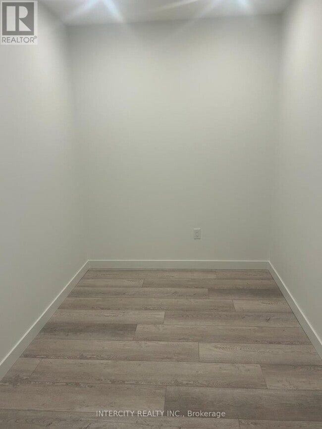 Photo du bâtiment - 461 Green Rd