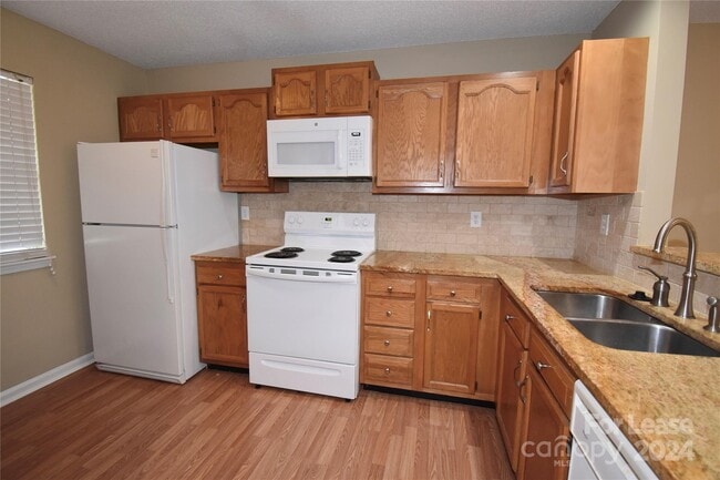 Building Photo - 9102 Charminster Ct