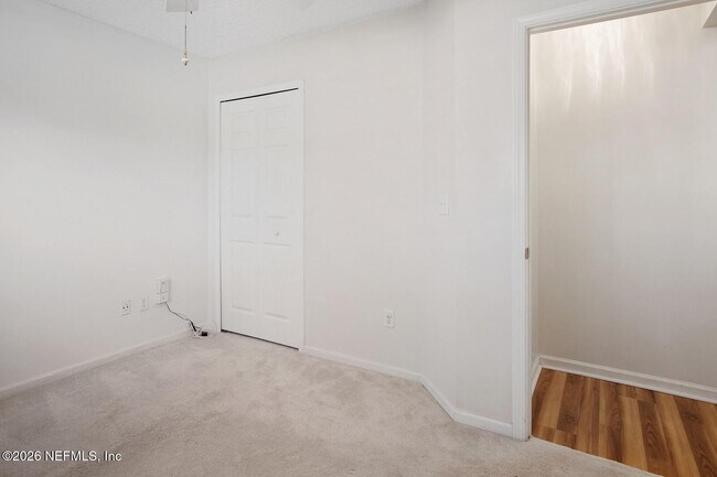 Foto del edificio - 1200 Woodchurch Ln