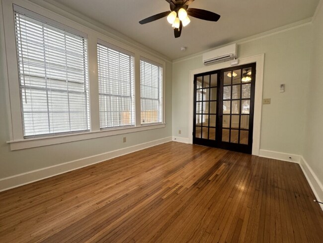 Foto del edificio - 1107 Cumberland St