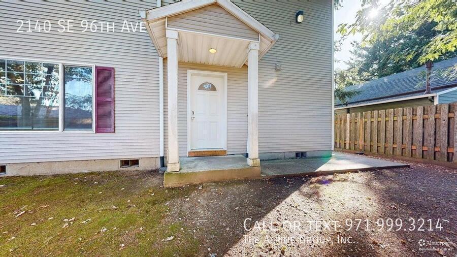 Primary Photo - 2140 SE 96th Ave