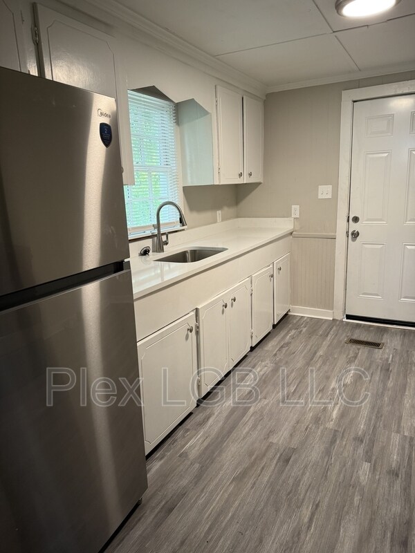 Building Photo - 123 Jarboe St