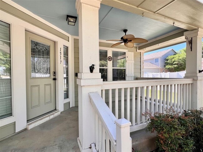 Foto del edificio - 1517 Big Thicket Dr