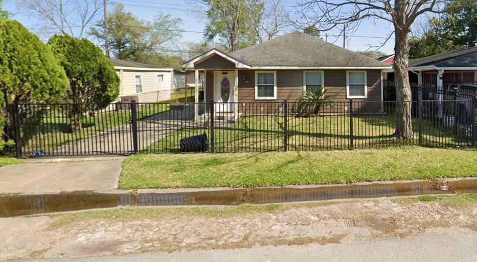 Primary Photo - 10309 Chadwick St