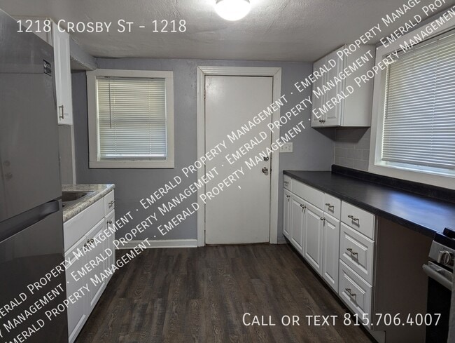 Foto del edificio - 1218 Crosby St
