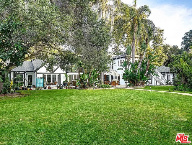 Foto del edificio - 6315 Bonsall Dr