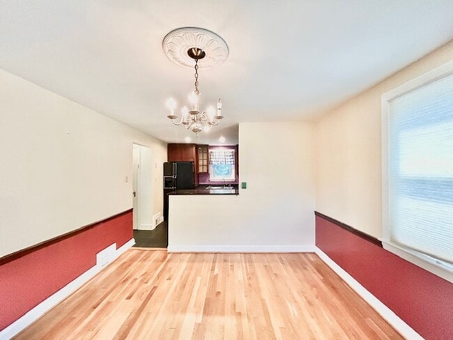 Building Photo - 4523 Gladwyne Dr