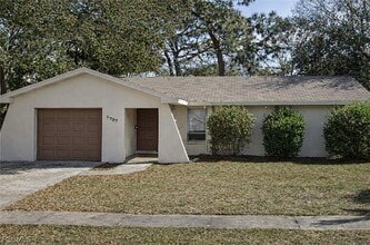 Building Photo - 1707 Sharondale Dr