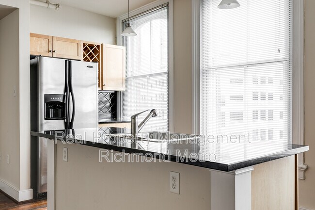 Foto del edificio - 1321 1/2 E. Main St.