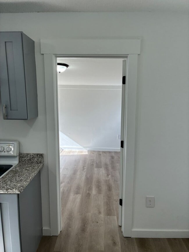 Building Photo - Newly remodeled home is located in Unionville NC