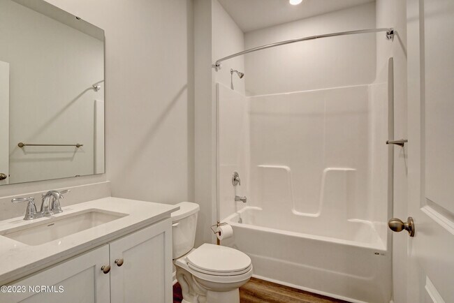 Foto del edificio - 1329 Clendon Cir
