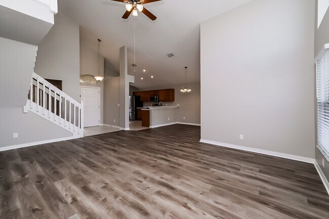 Foto del edificio - 3326 Clover Blossom Cir