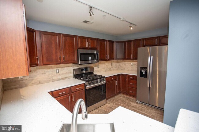 Building Photo - 91 Highbridge Ln