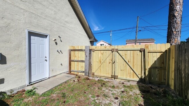 Foto del edificio - 2318 Beech St