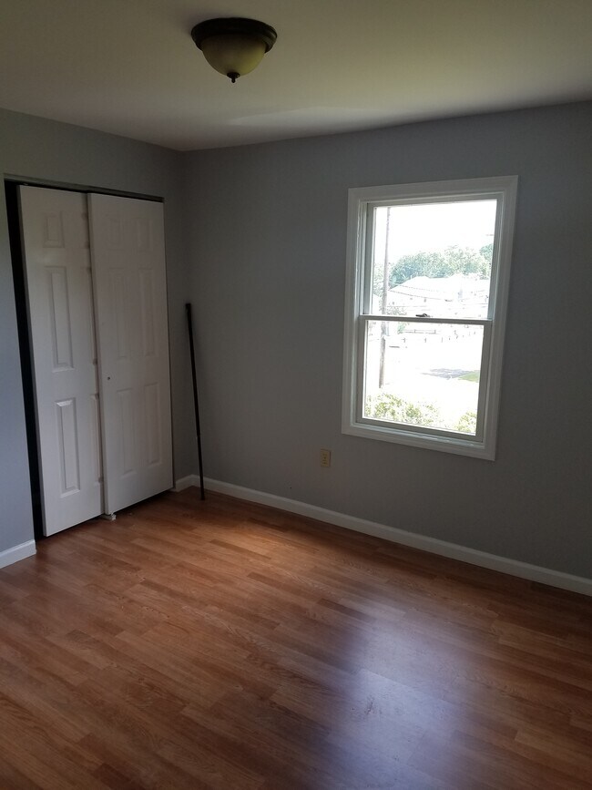 Building Photo - 155 County Rd