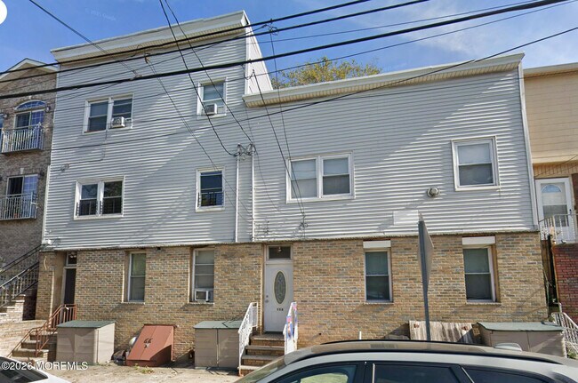 Foto del edificio - 158 Terrace Ave